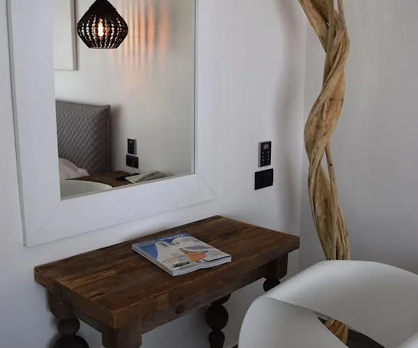 爱玛仕米克诺斯酒店 4*