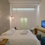 爱玛仕米克诺斯酒店 酒店